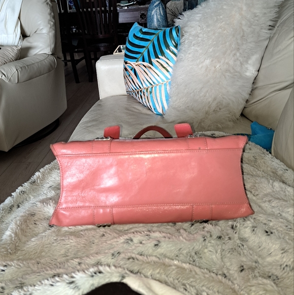 Franco Sarto Coral pebbled leather hand/shoulder bag silver hardware. Final SALE - Picture 3 of 10